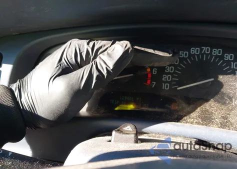 1999 Buick Park Avenue from USA, damaged, VIN 1G4CW52K5X4637312